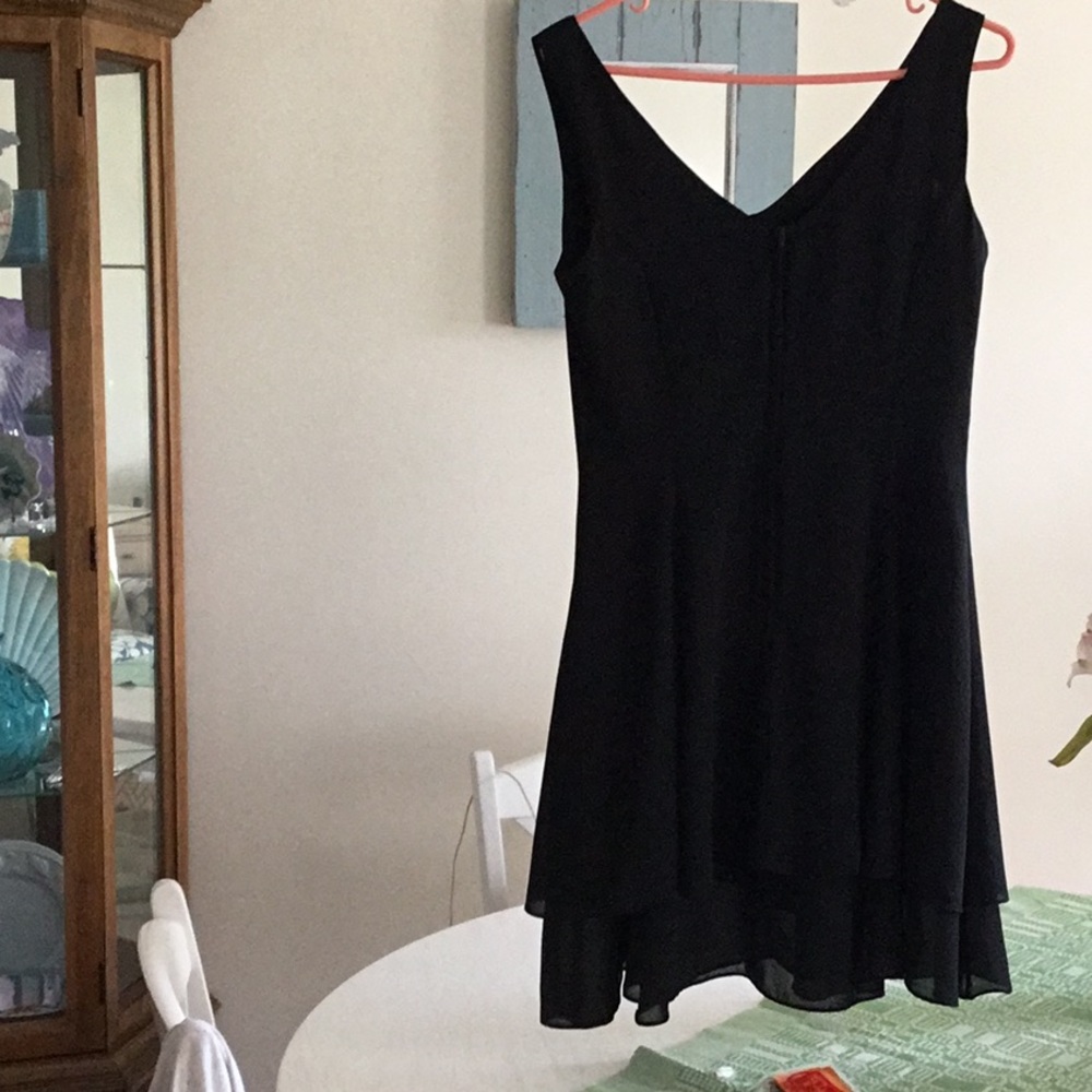 Size 6 black flare women’s dress